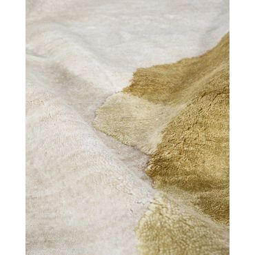 Untitled 892 Rug – 400 x 320 cm